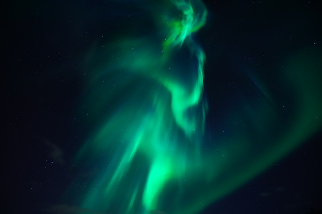 Hur högt går jordens atmosfär upp?