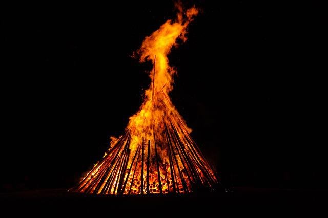 En midsommarnattsdröm teman, litterära anordningar