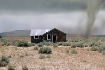 Vilka är de långsiktiga effekterna av tornados?
